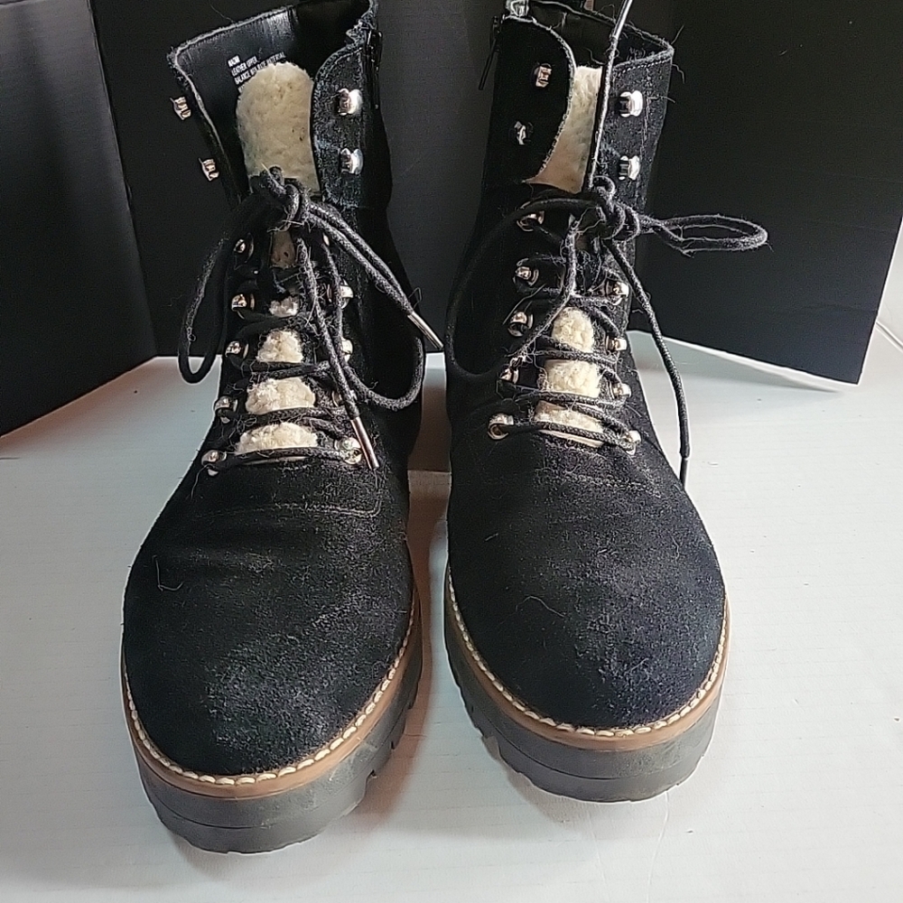 Crown & Ivy Naomi Boots Womens 10 Black Suede Leather Shearling Tongue